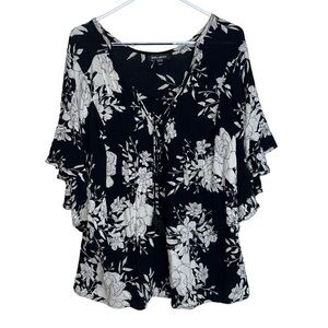 Billabong Oversized Black and White Floral Shirt Size Small